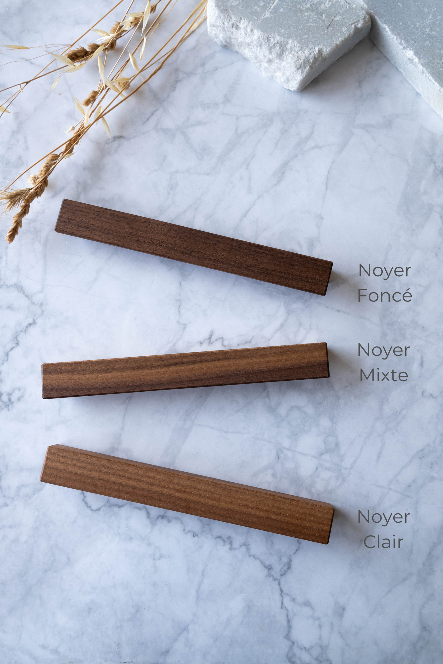 Échantillons finitions bois de noyer - 2 nuances disponibles Noyer Foncé et Mixte avec huile Rubio Monocoat