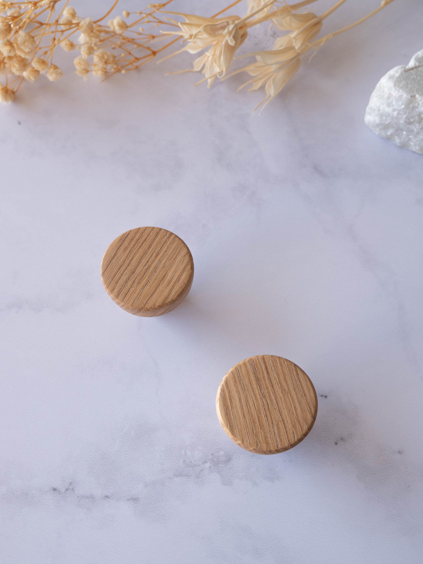 Bouton tiroir chêne massif - poignées rondes en bois pour armoires et commodes