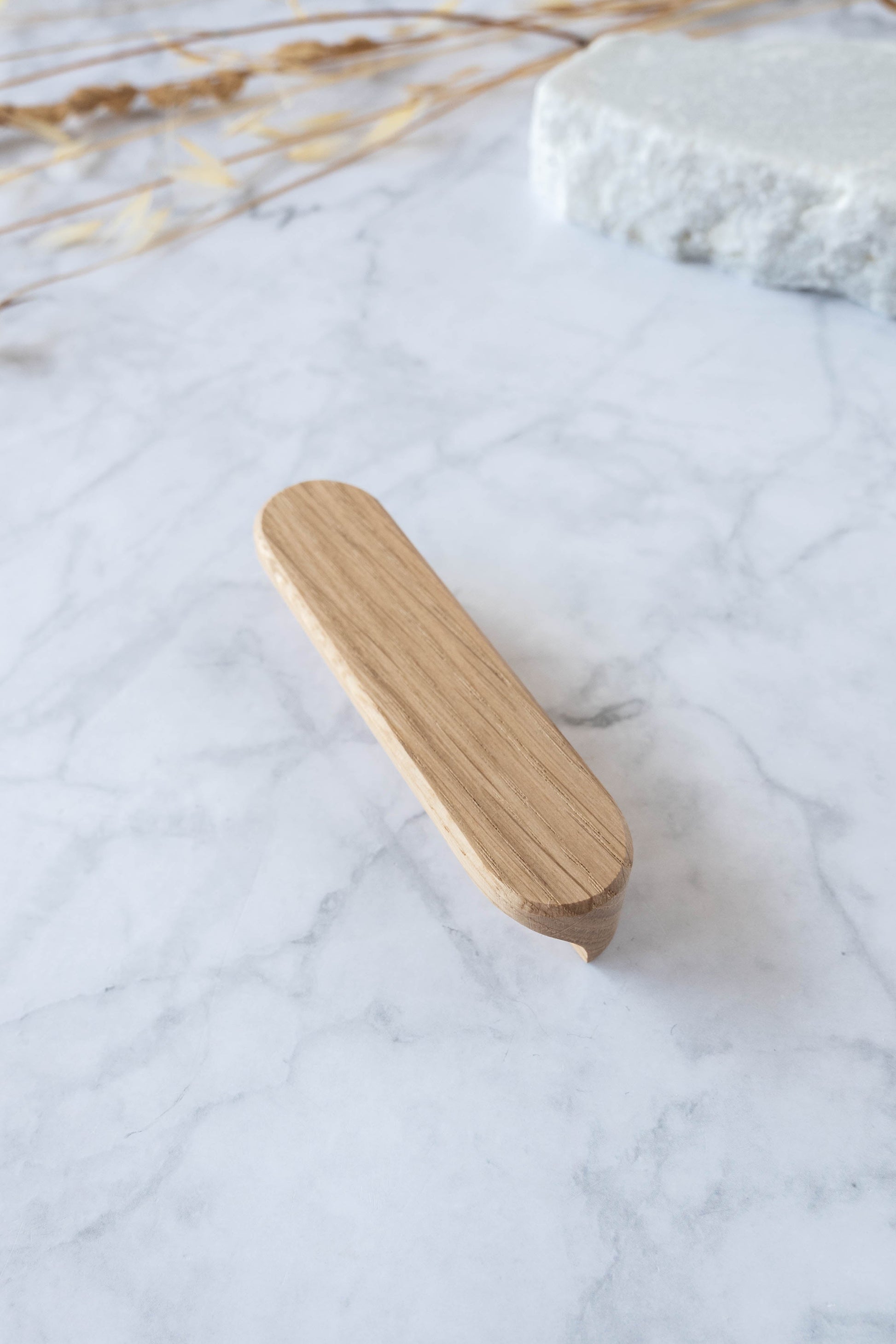 Poignée Alcôve B bois de chêne massif écologique - durable et esthétique