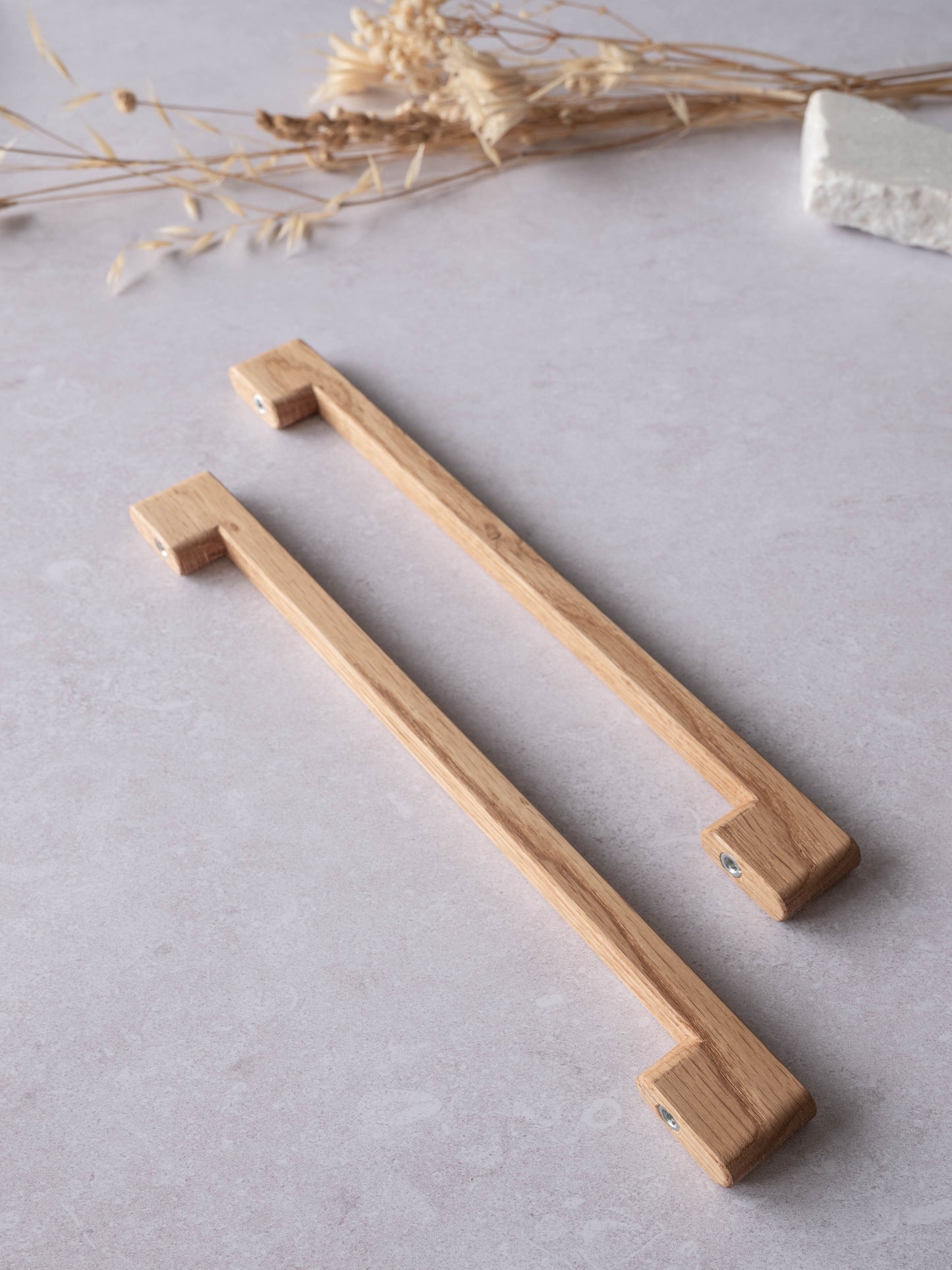Poignée meuble Rustique chêne massif artisanale - durable et esthétique pour cuisine