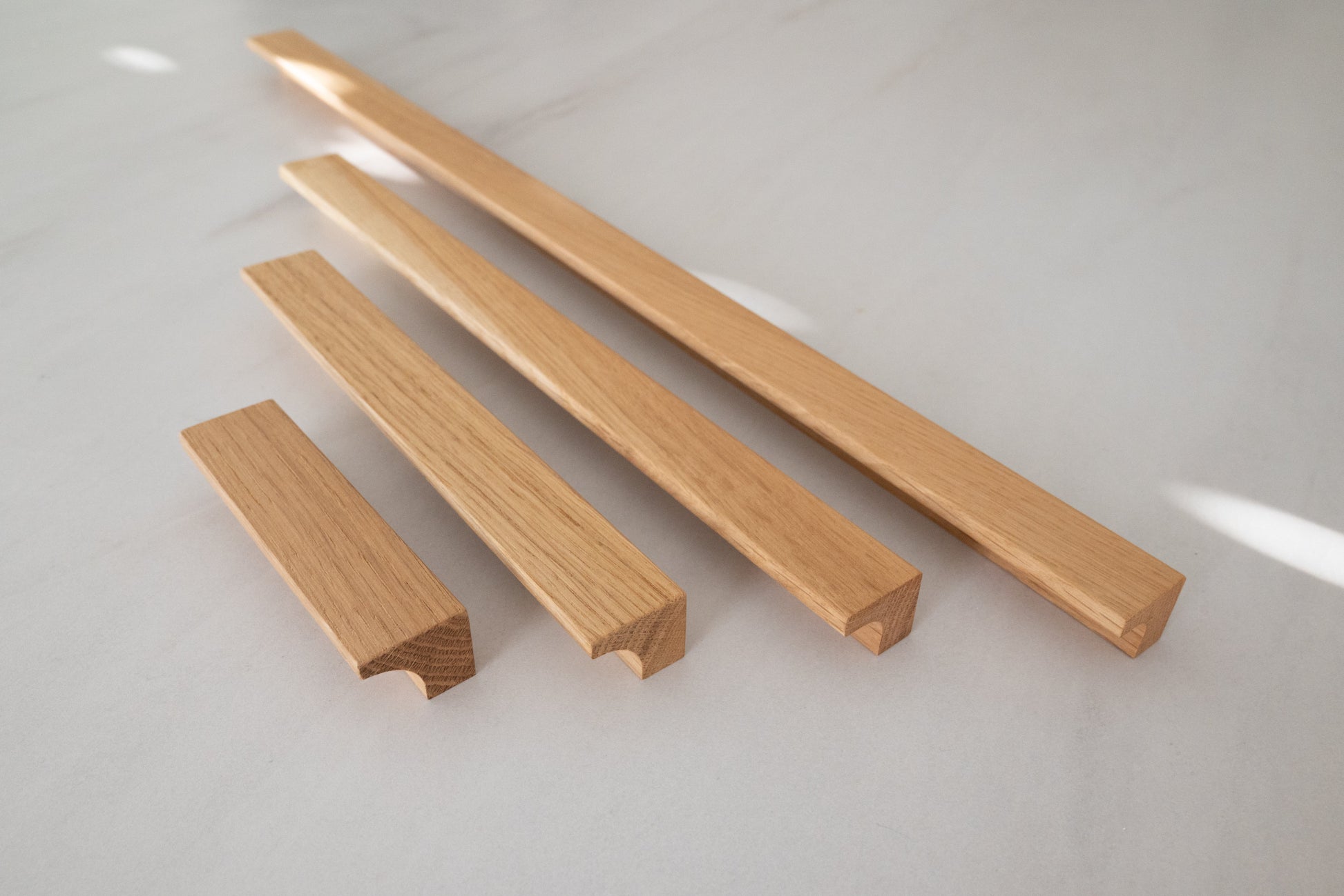 Poignée Alcôve A chêne massif - idéale pour cuisines et salons